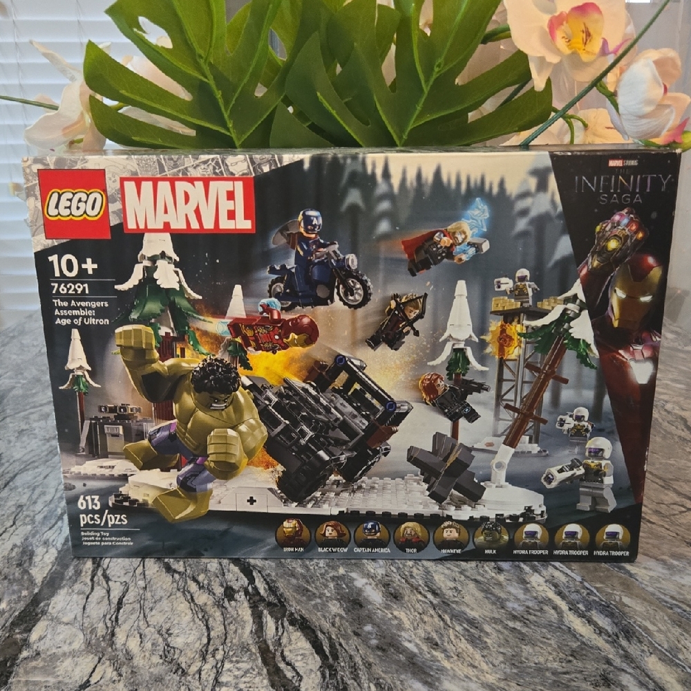 LEGO Marvel Infinity Saga Building Set - Green, Black, White
